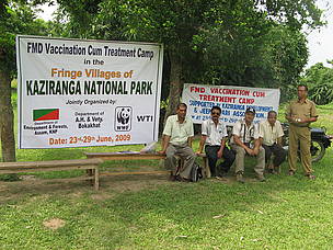 Kaziranga FMD vaccination camp
© WWF-India
© WWF-India